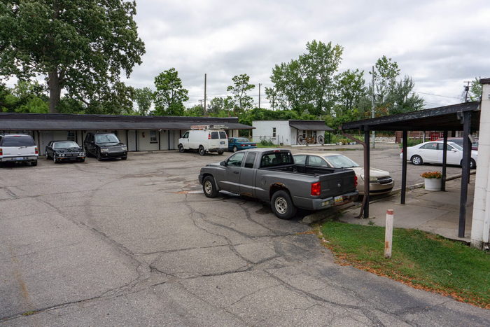 Best Motel - Real Estate Photo